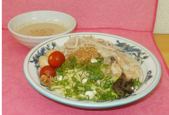 冷やしつけ麺　750円　ライス付　830円