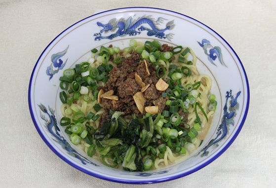 悶舌（担担麺）　　大：900円　並：680円