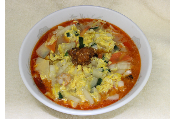 酸辣湯麺　750円